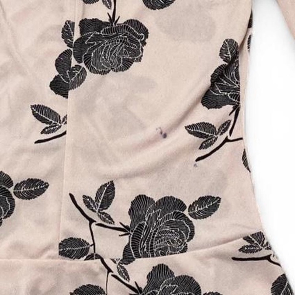 3/$20 Candie’s Floral Ruffle Gathered Top Blouse Bell Sleeve Y2K Women’s Small - Picture 6 of 8
